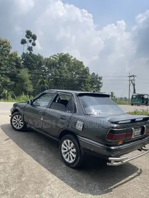 Toyota Corolla Sedan Automatic 1989 Gray