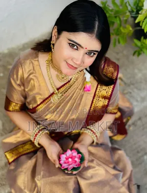 পূজা হিট লামা শাড়ি উইথ ব্লাউজ পিস