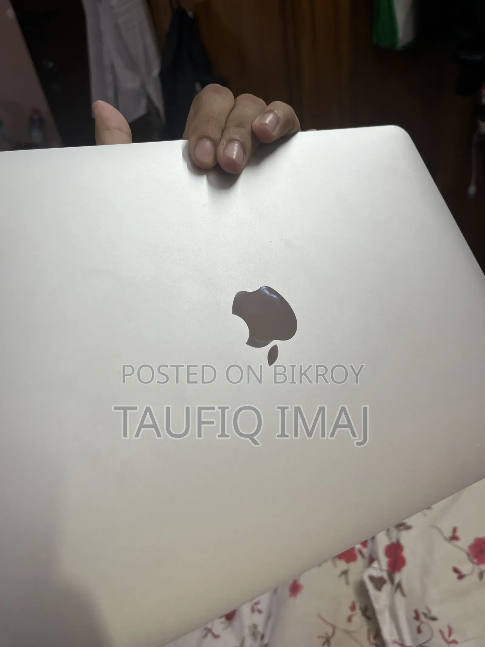 New Laptop Apple MacBook Pro 2020 M1 8GB Apple M1 SSD 256GB