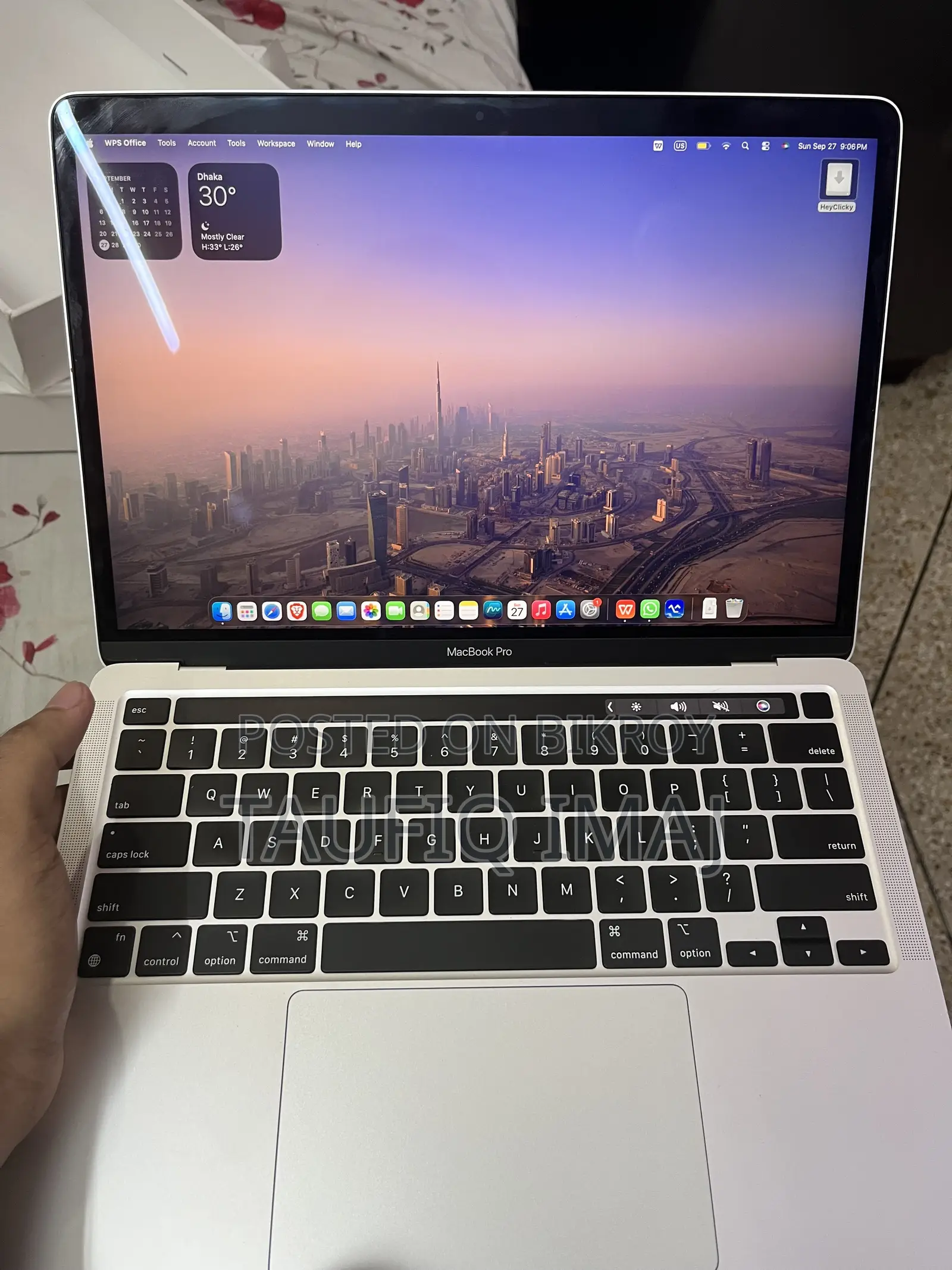 New Laptop Apple MacBook Pro 2020 M1 8GB Apple M1 SSD 256GB