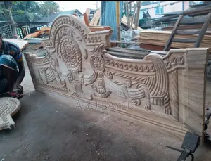 ৬ ফিট বাই ৭ ফিট বক্স খাট