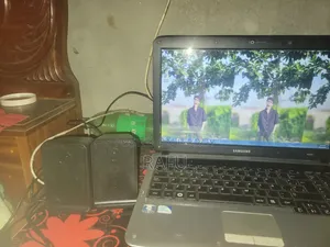 ল্যাপটপ স্যামসাং ২জিবি ইন্টেল কোর ২ ডুও এইচডিডি+এসএসডি ৩২০জিবি