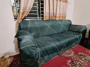 ব্যবহৃত সোফা বিক্রি
