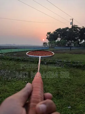 ব্যাডমিন্টন র‍্যাকেট