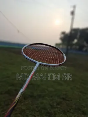 ব্যাডমিন্টন র‍্যাকেট