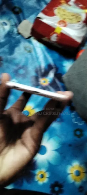 অ্যাপল আইফোন ৬এস ৬৪ জিবি বেগুনি