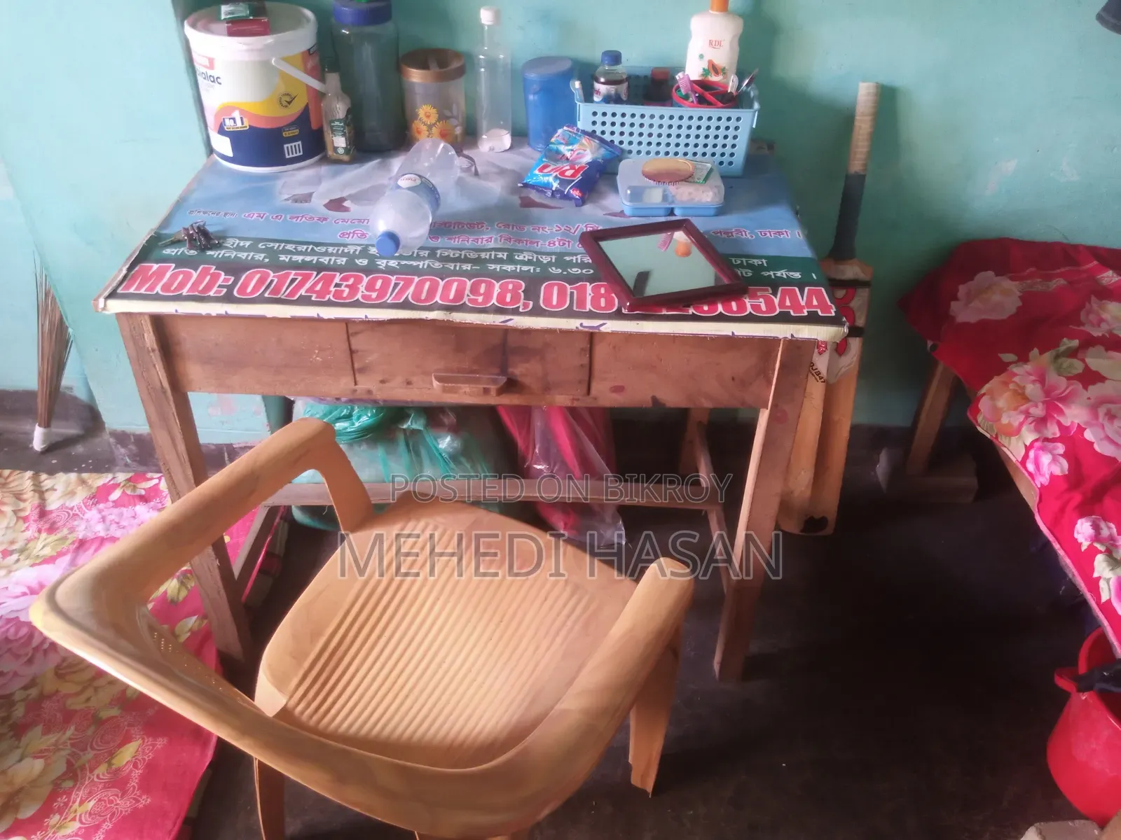 A Table and a Chair Like New