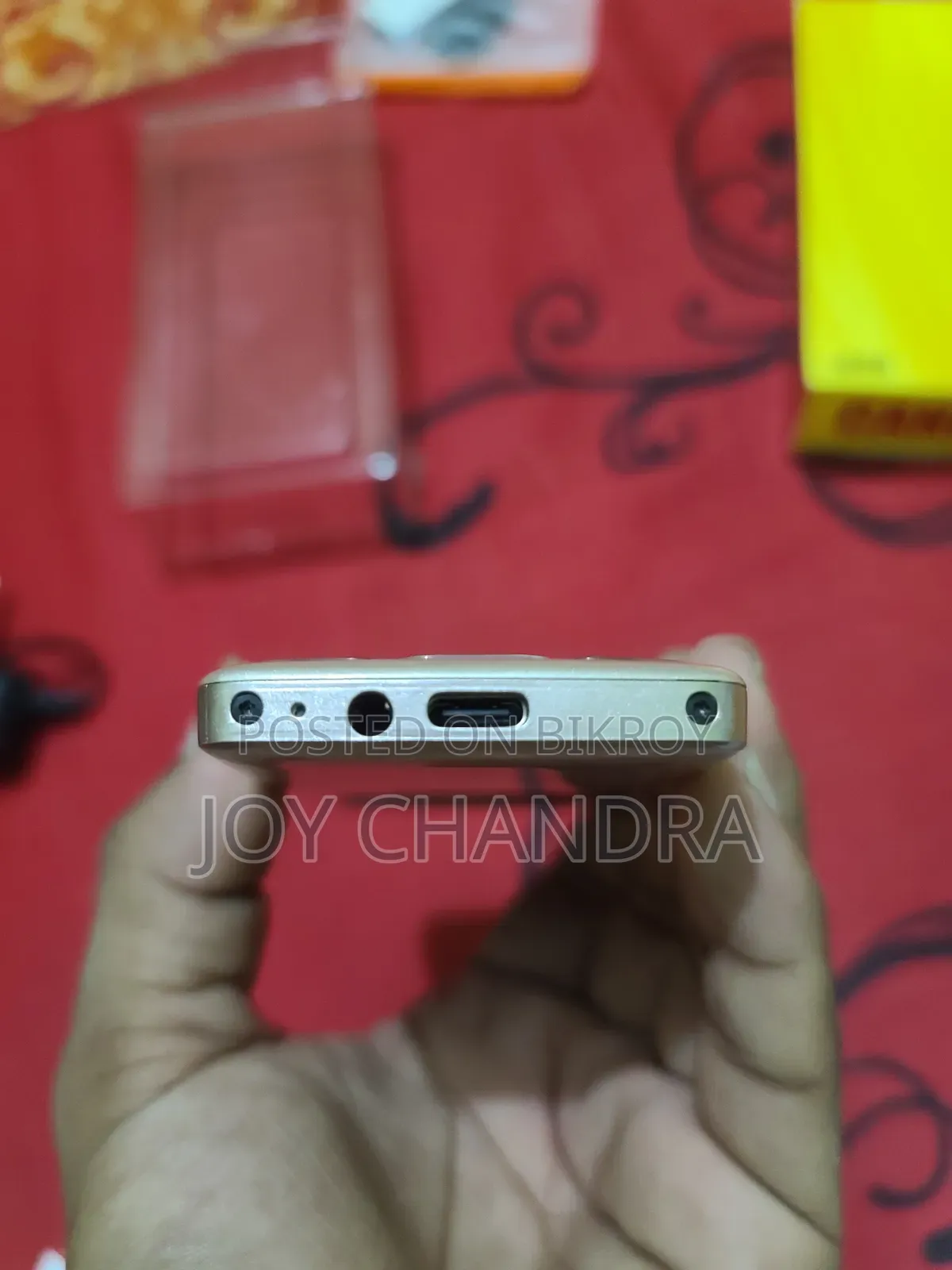 New 2E F572L 16 GB Gold