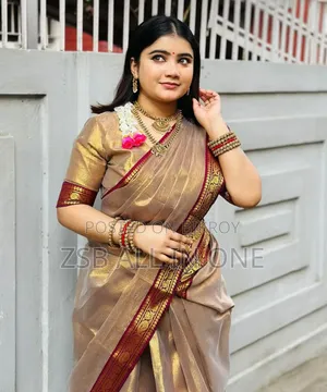 Hit Lama Saree With Blouse Piece