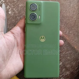 নতুন মটোরোলা এজ ৫০ ফিউশন ১২৮ জিবি সবুজ