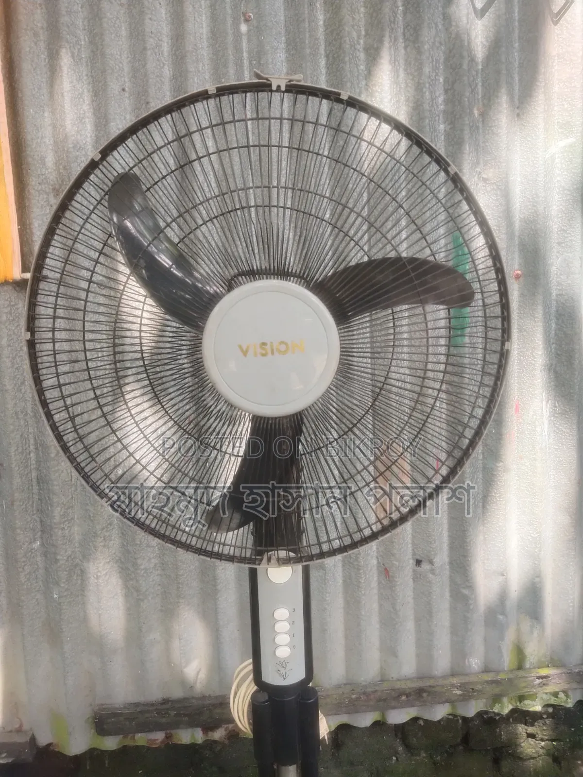 এষ্টান ফ্যানটি বিক্রি করা হবে