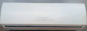 Carrier 1.5 Ton AC R22 Gas