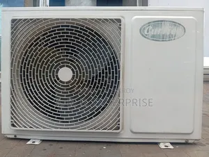 Carrier 1.5 Ton AC R22 Gas