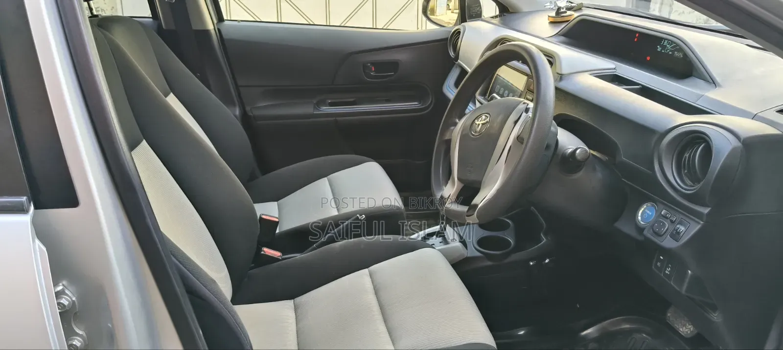 Toyota Aqua 2014 Silver