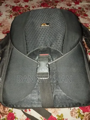 Canon EOS 70D With 18-135mm Zooming Lense and 50mm Prime Lense, Bag