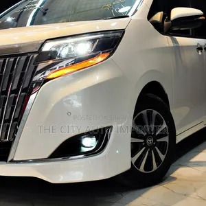 Toyota Esquire 2.0 AWD (7 Seater) 2021 Pearl