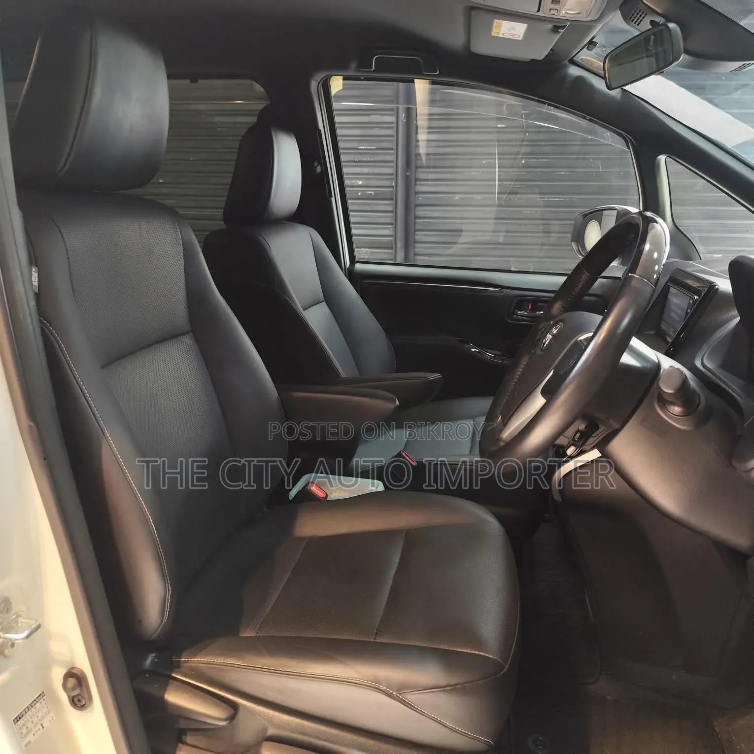 Toyota Esquire 2.0 AWD (7 Seater) 2021 Pearl