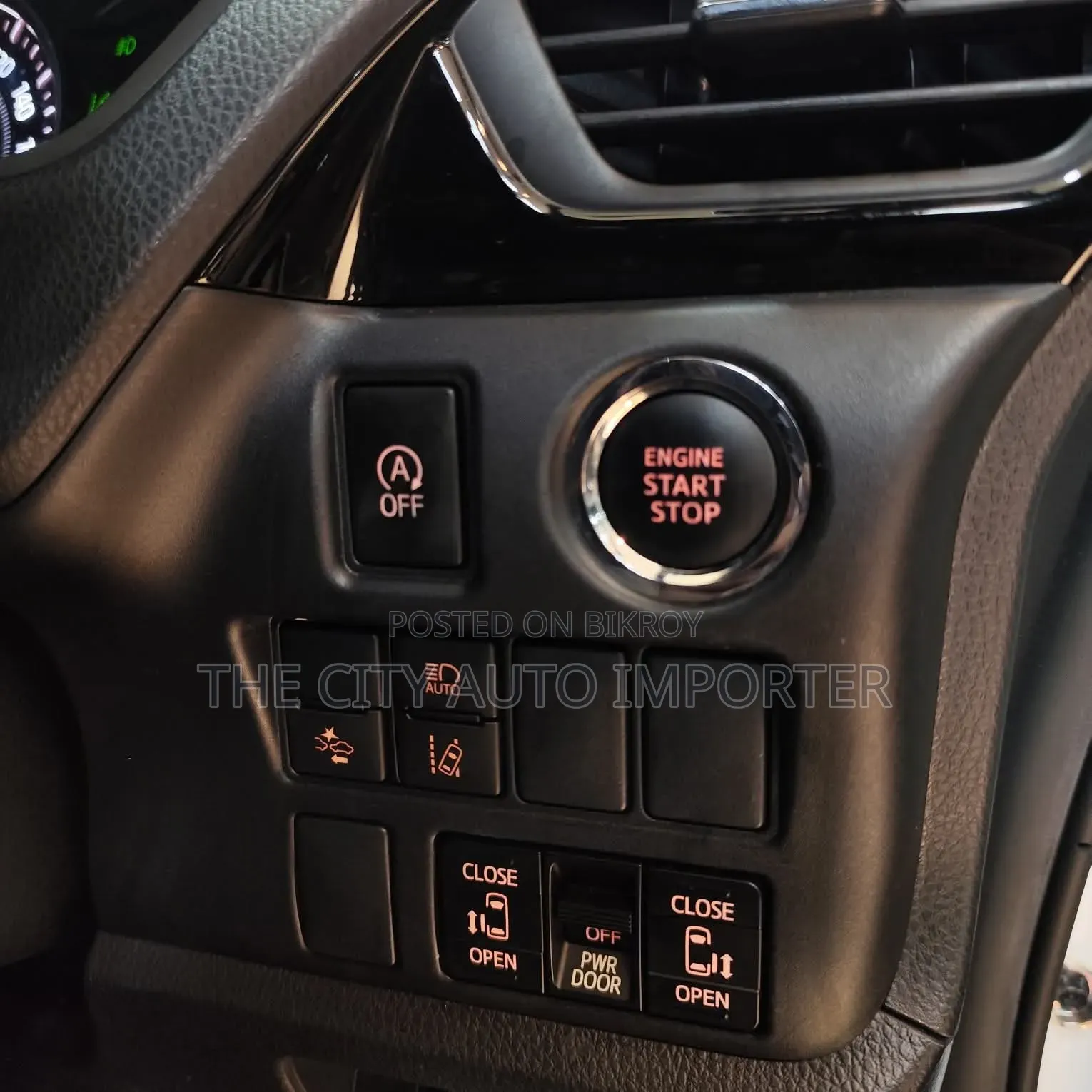 Toyota Esquire 2.0 AWD (7 Seater) 2021 Pearl