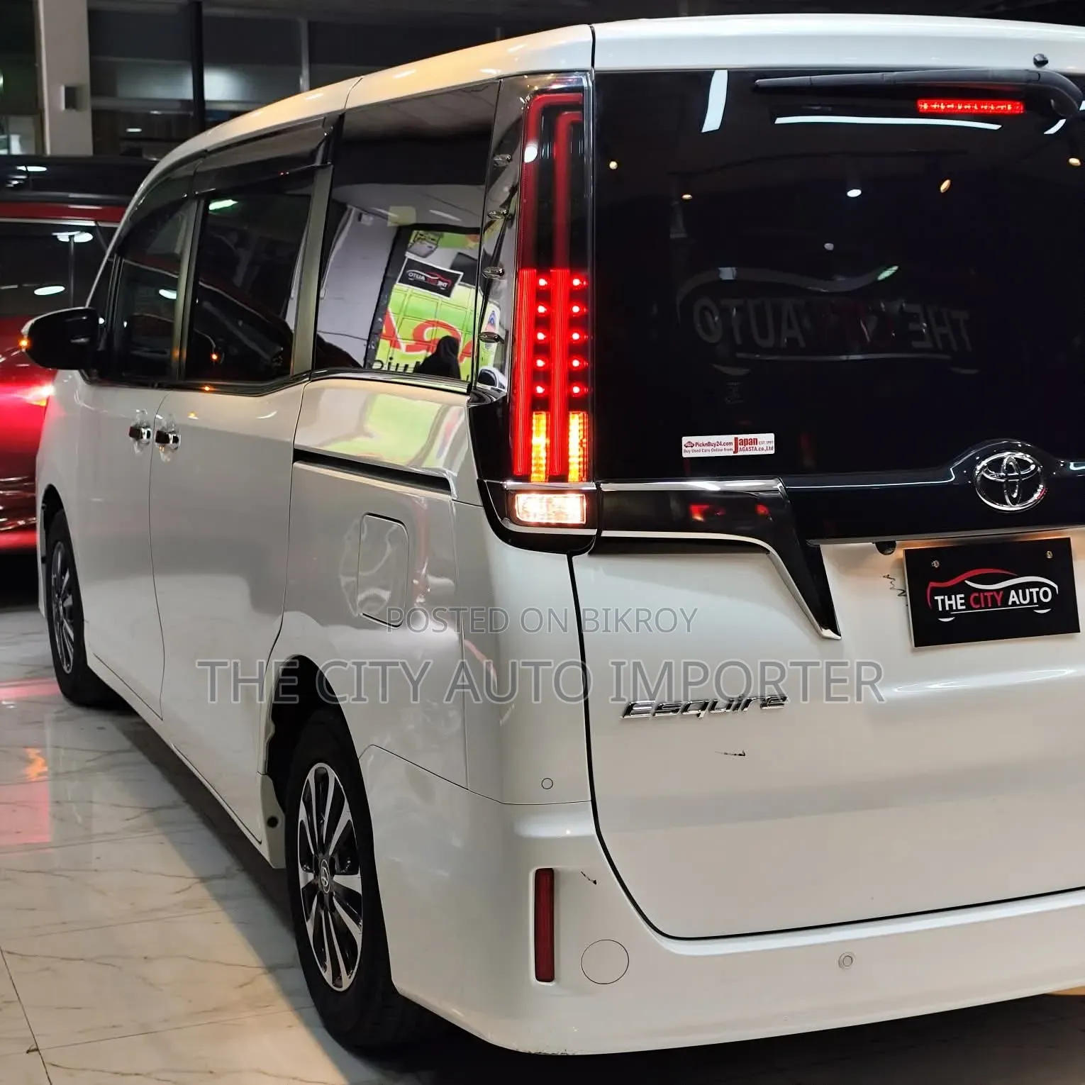 Toyota Esquire 2.0 AWD (7 Seater) 2021 Pearl