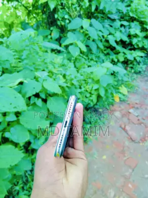 Apple iPhone X 64 GB White
