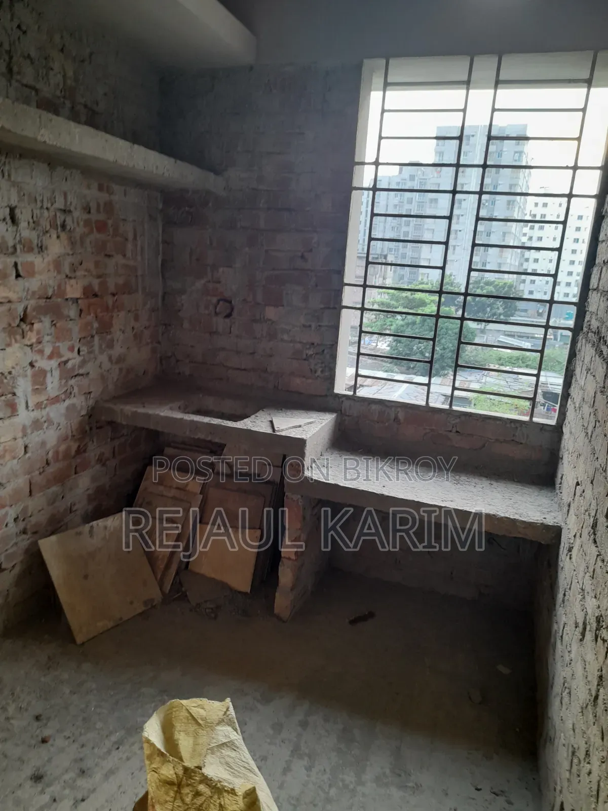 ধানমন্ডি রিভার ভিউ, হাজারীবাগ-এ বিক্রয়ের জন্য ৩ বেডরুমের ফ্ল্যাট ব্লক