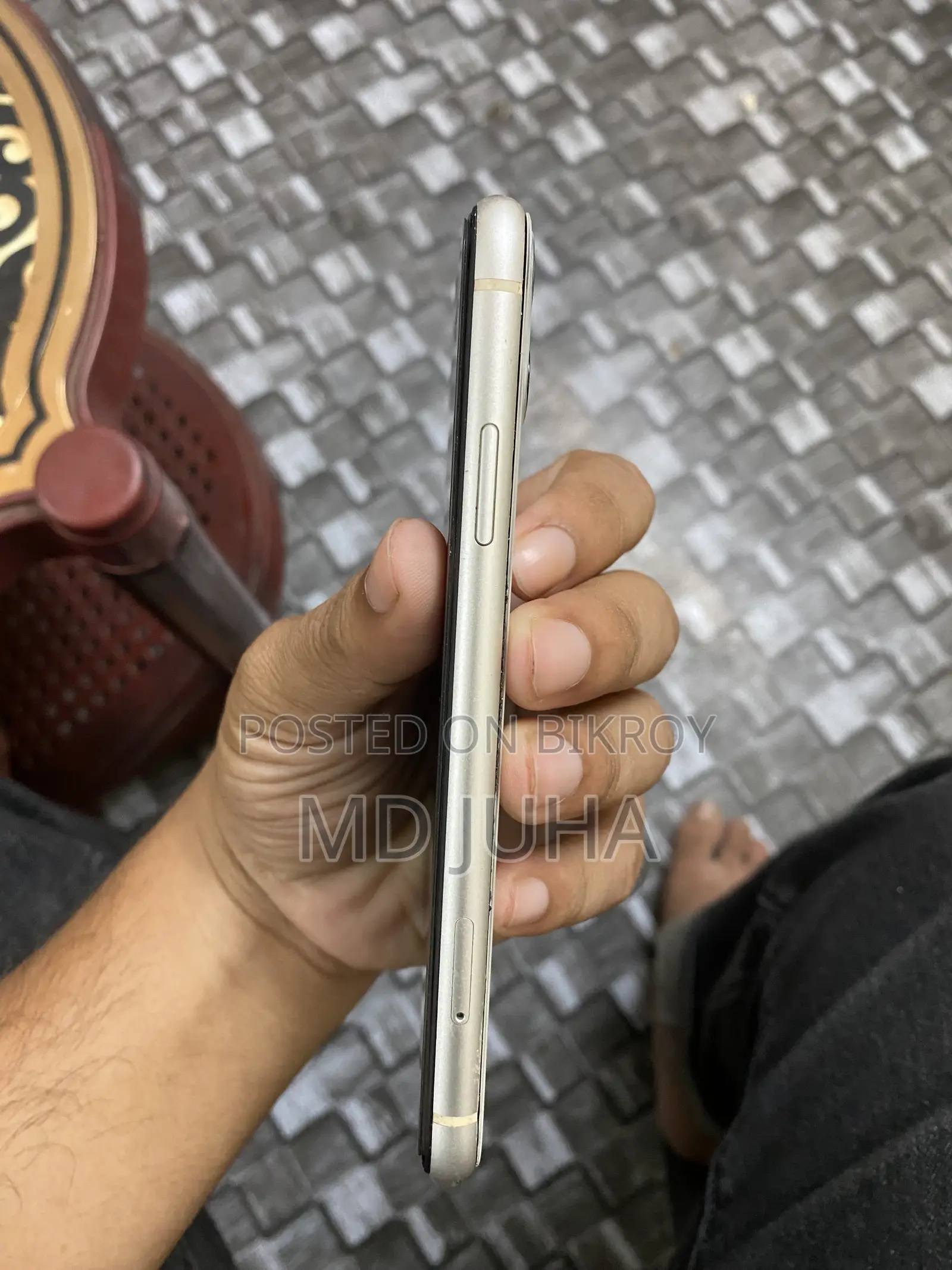 অ্যাপল আইফোন ১১ ৬৪ জিবি হোয়াইট