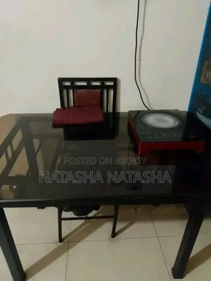 ডাইনিং টেবিল বিক্রয় হবে!