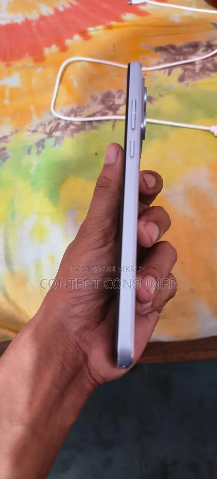 মোটরোহলা মোটো জি৮৪ ২৫৬ জিবি