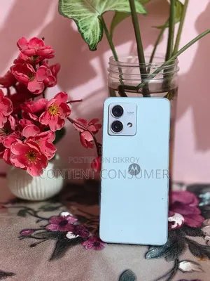 মোটরোহলা মোটো জি৮৪ ২৫৬ জিবি