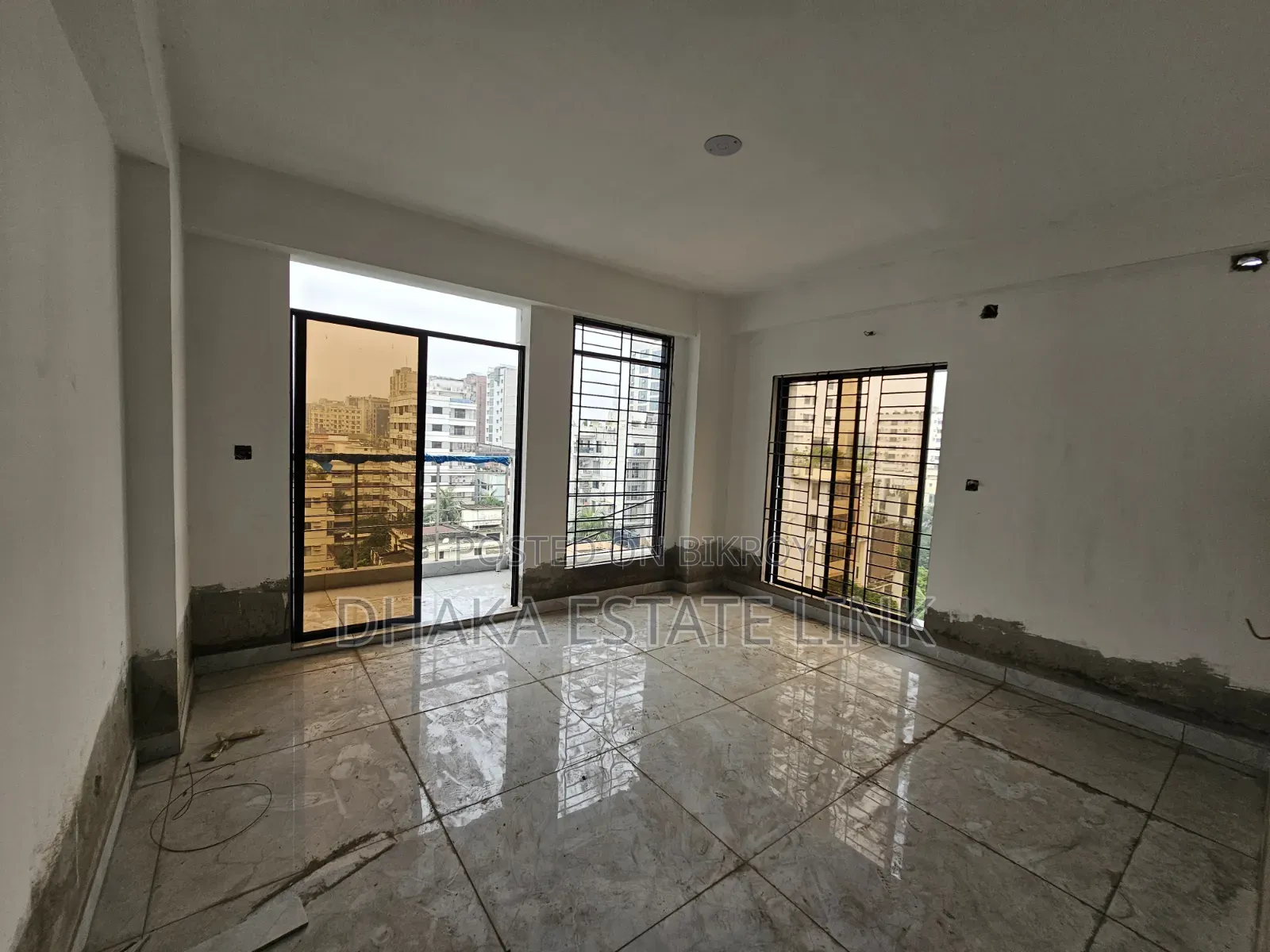 3 Bedroom Apartment in Mogbazar for sale