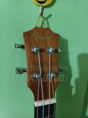 ফেন্ডার ইউকুলেলে