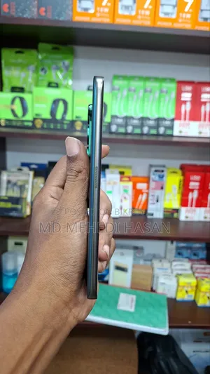 টেকনো ক্যামন ৫০ আল্ট্রা ২৫৬ জিবি সবুজ