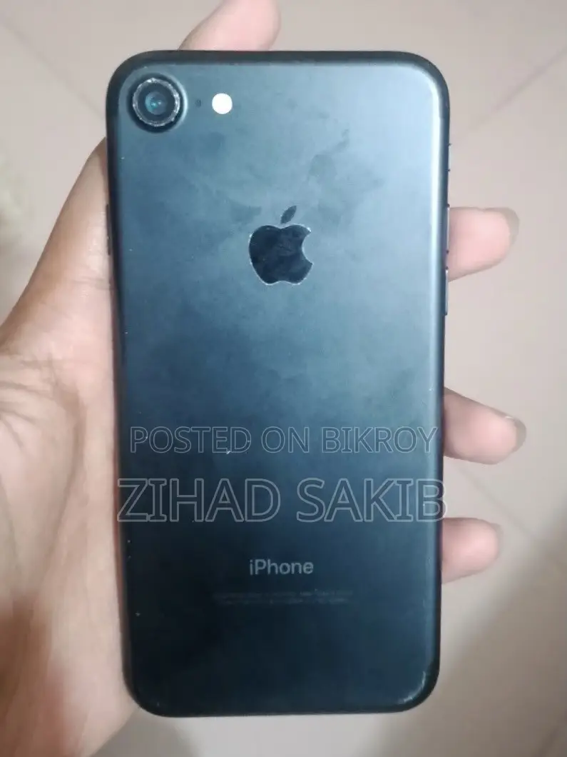 অ্যাপল আইফোন ৭ ৩২ জিবি ব্ল্যাক