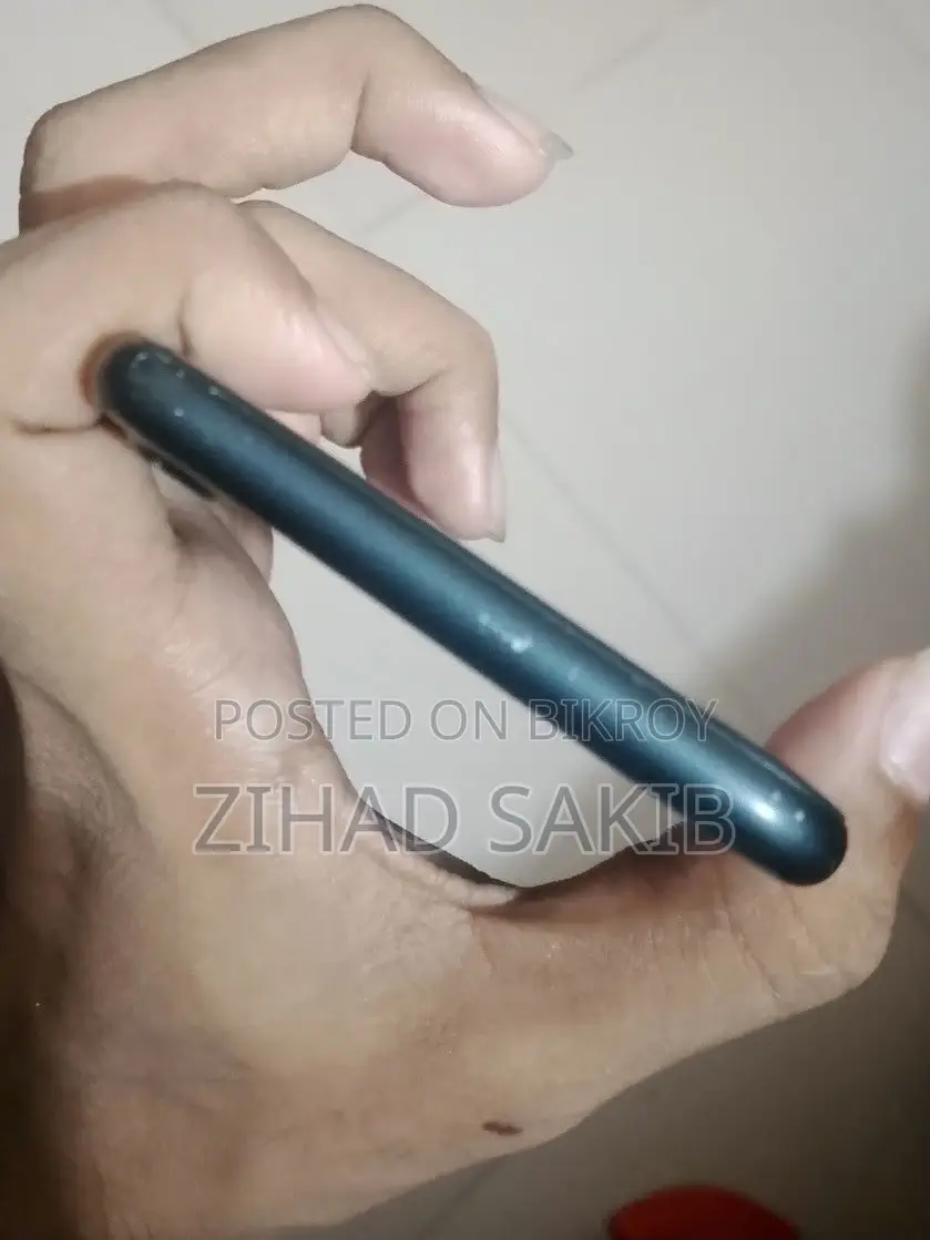 অ্যাপল আইফোন ৭ ৩২ জিবি ব্ল্যাক