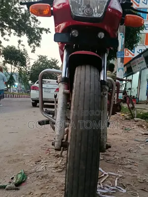 Hero 2014 Red Motorcycle