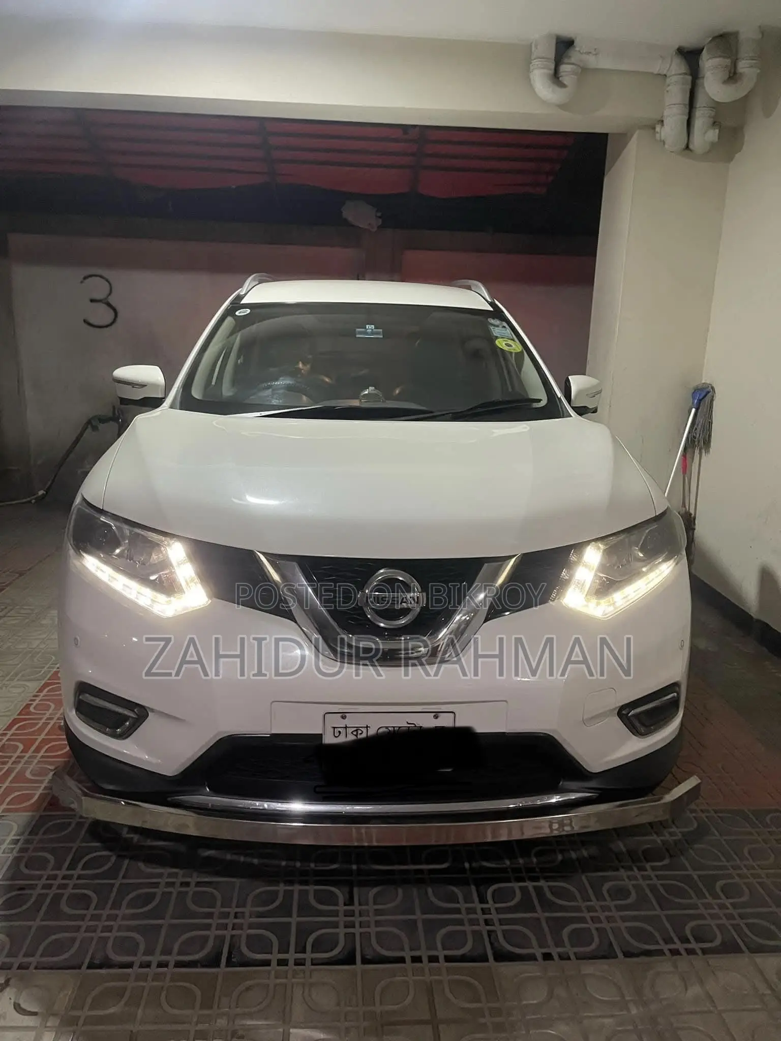 Nissan X-Trail 2.0 Petrol Four-Wheel Drive 2014 Pearl
