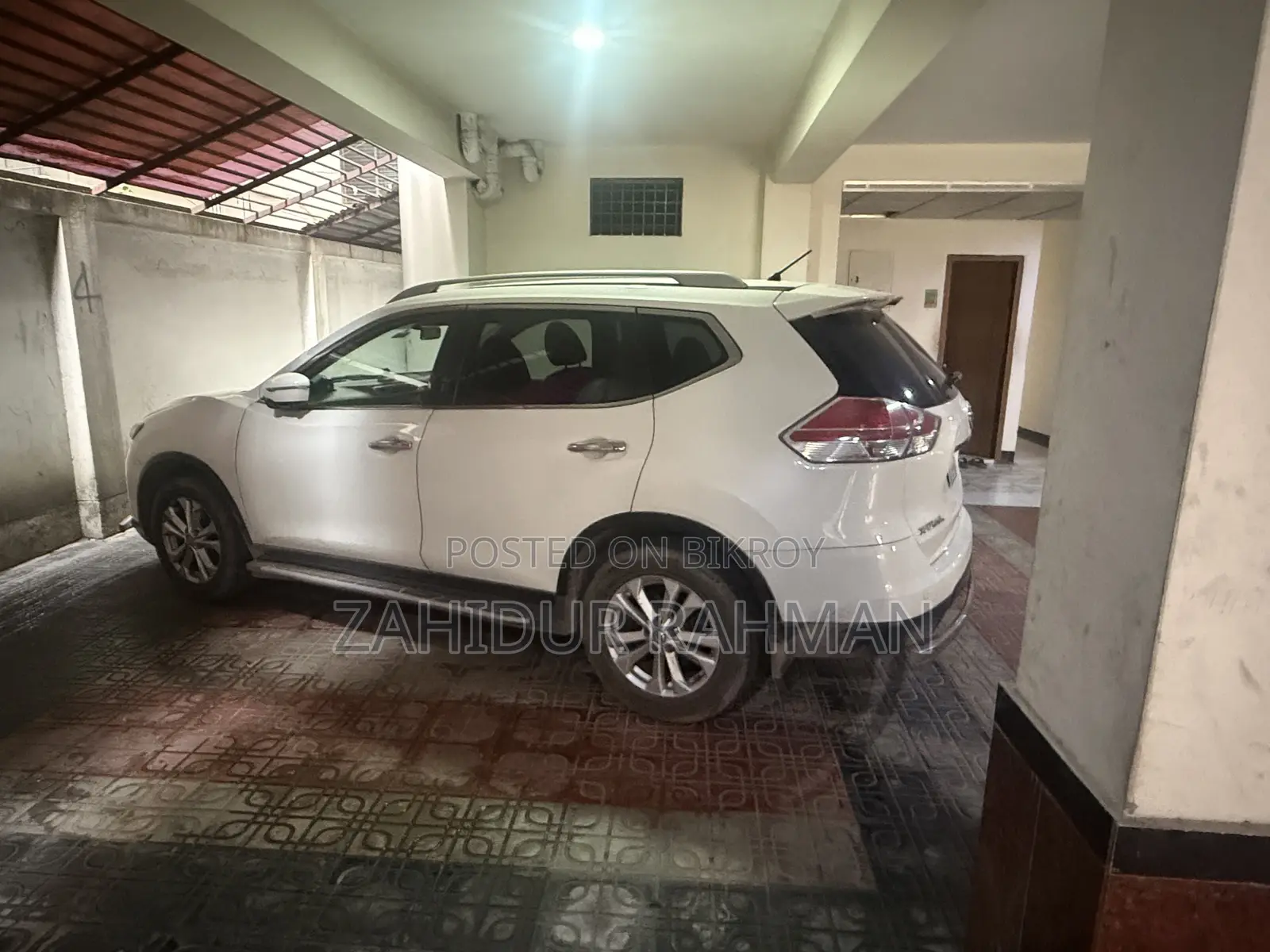 Nissan X-Trail 2.0 Petrol Four-Wheel Drive 2014 Pearl