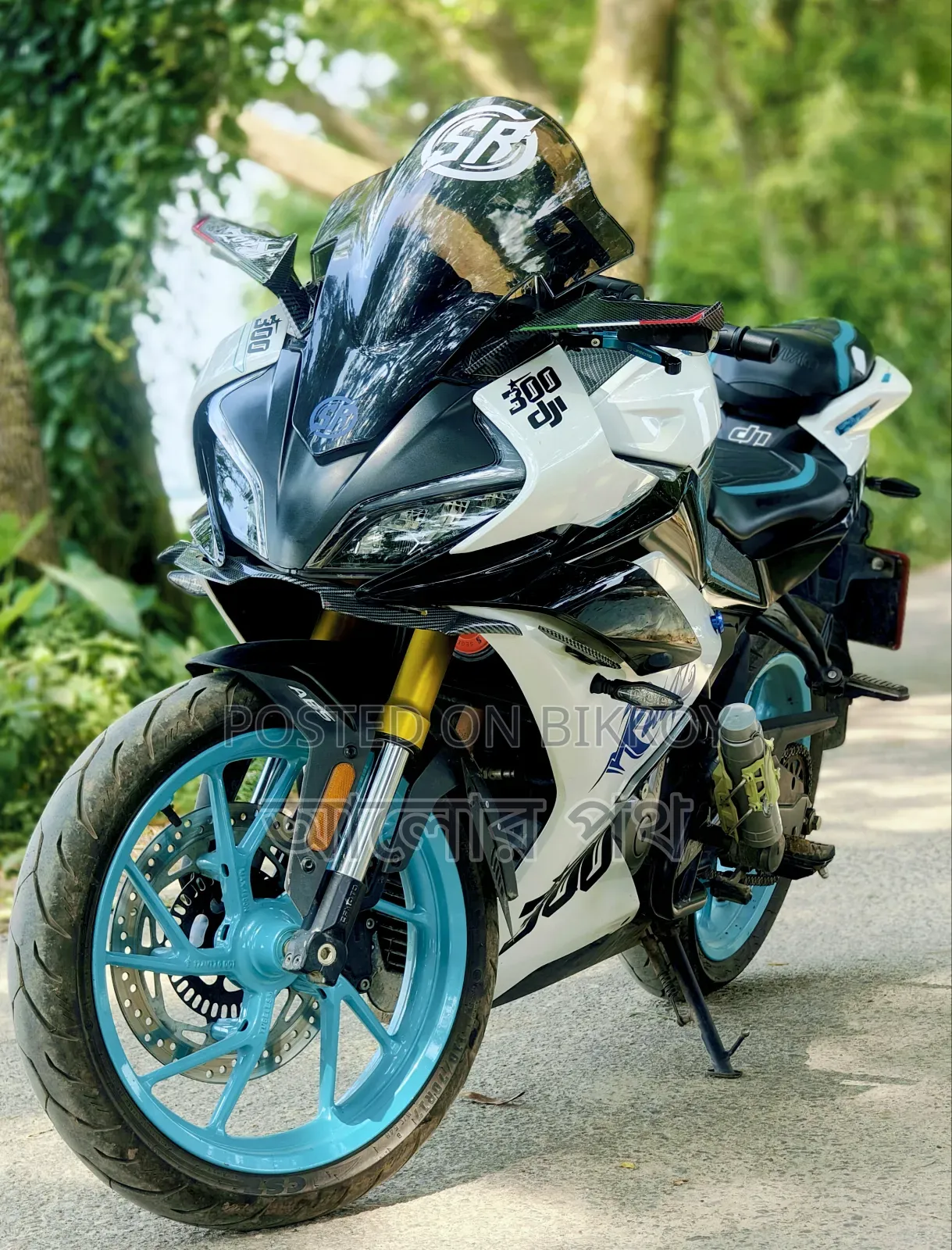 CFMoto 300SR 2025 White
