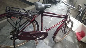 ভালো কন্ডিশনের একটি পুরাতন বাইসাইকেল বিক্রি হবে