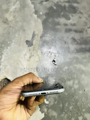 অ্যাপল আইফোন ১১ ৬৪ জিবি ব্ল্যাক