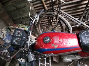 Honda CG110 2000 Red