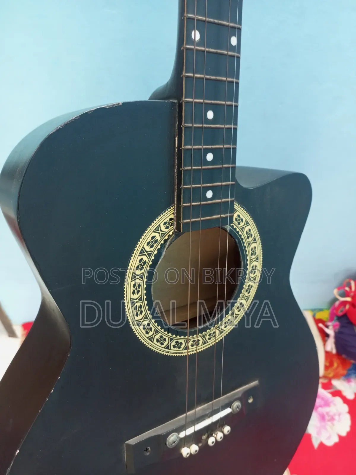 Acoustic Guiter for Sale