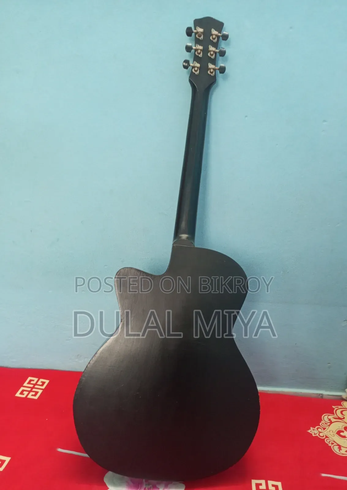 Acoustic Guiter for Sale