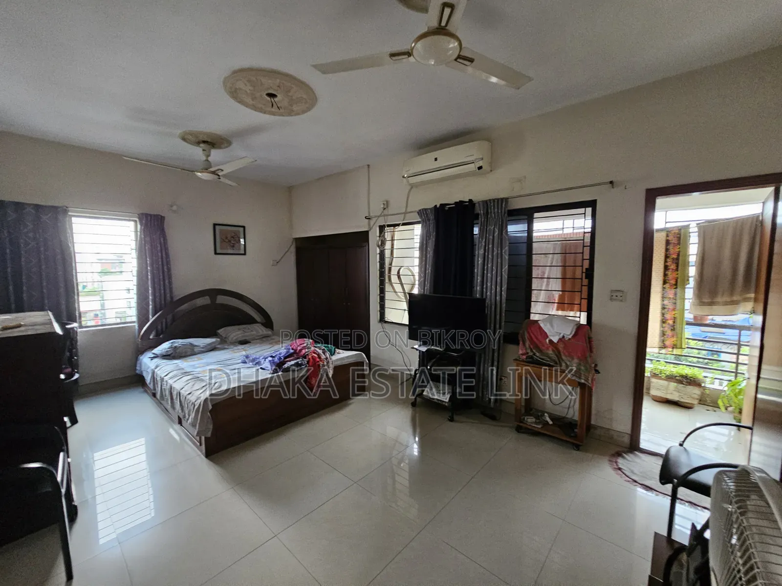 4-Bedroom Apartment in Mohammadpur for sale