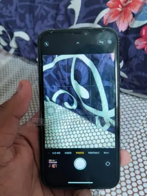 অ্যাপল আইফোন এক্সআর ৬৪ জিবি কালো