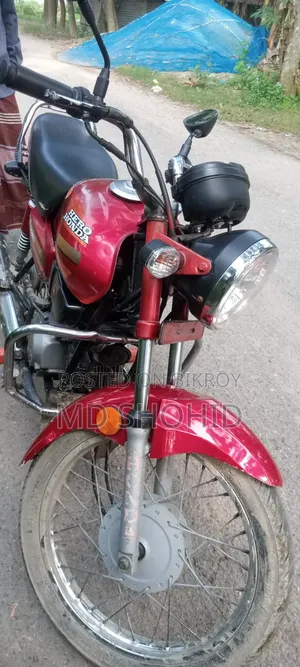 Hero Dawn 100 2009 Red