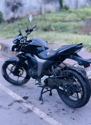 New Suzuki Gixxer 2025 Black