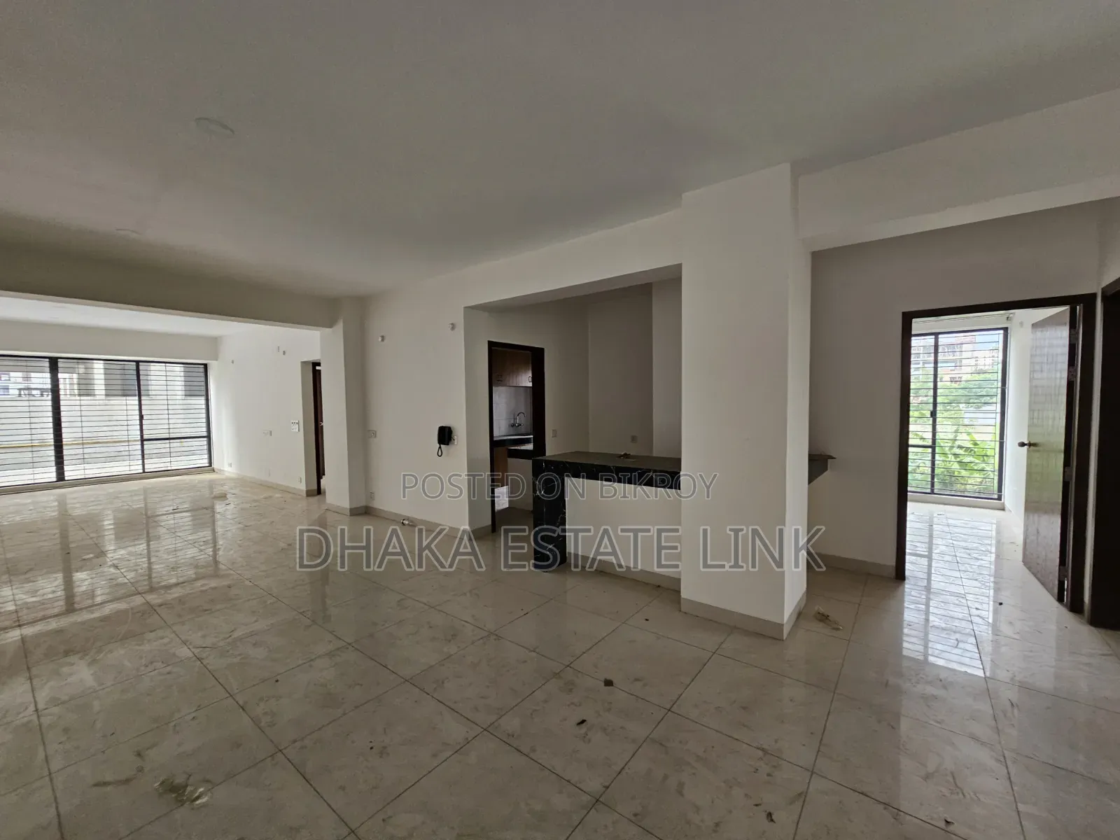 4 Bedroom Apartment in Bashundhara for Sale