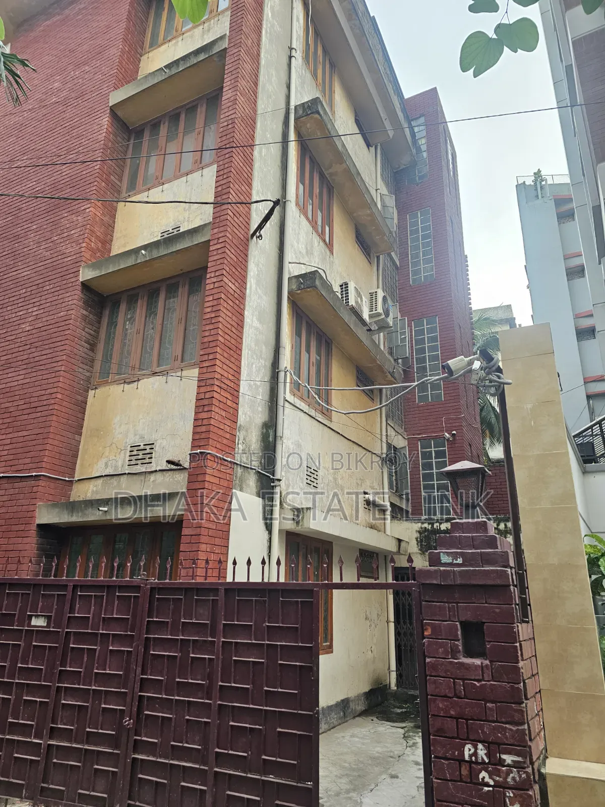 6-story building with 5 katha land for sale in Dhanmondi.