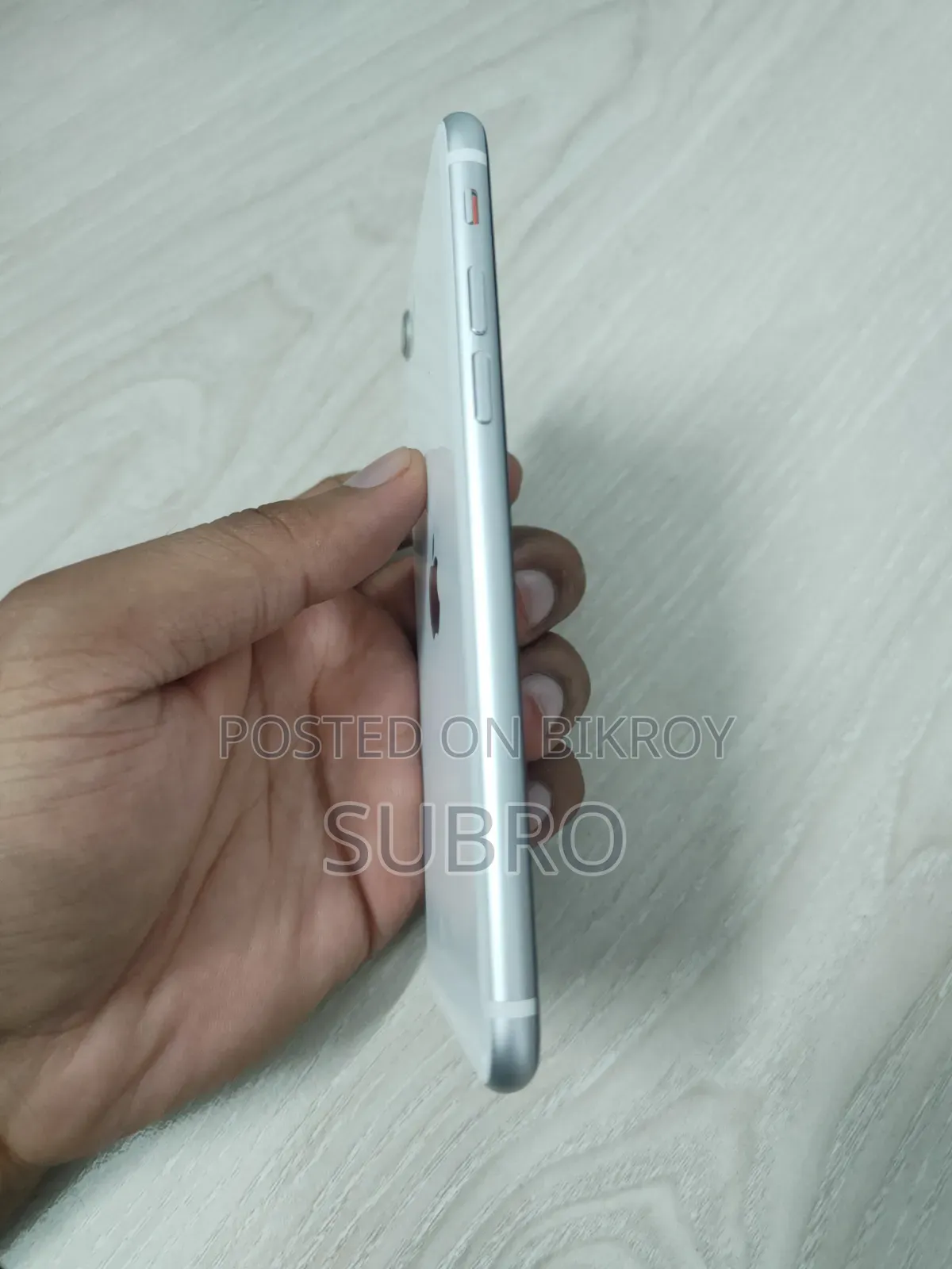 অ্যাপল আইফোন এসই (২০২০) ৬৪ জিবি সাদা